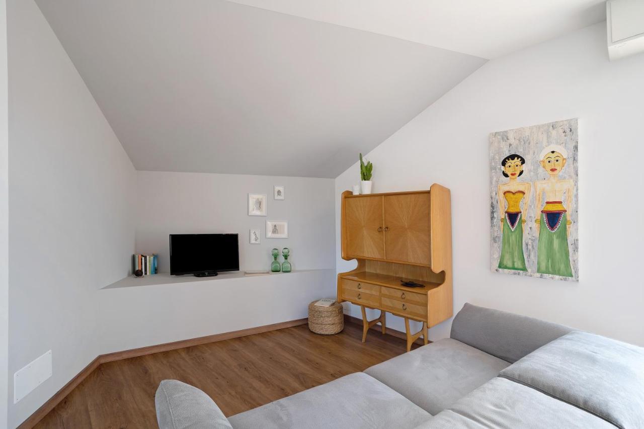 アローナLa Casa Del Riccioアパートメント エクステリア 写真